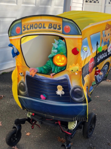 magic school bus costume for child in wheelchair